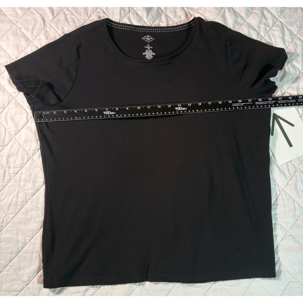 St. John's Bay Women's XL Jet Black Essential T-Shirt • Flawless Classic!